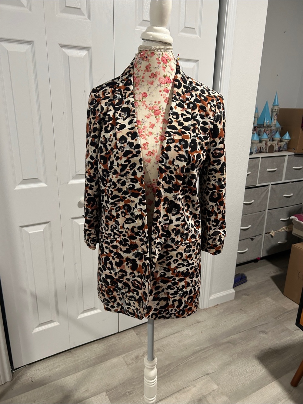 Jules & Leopold Women's Leopard Print Open-Front Blazer in Black, Brown, Cream